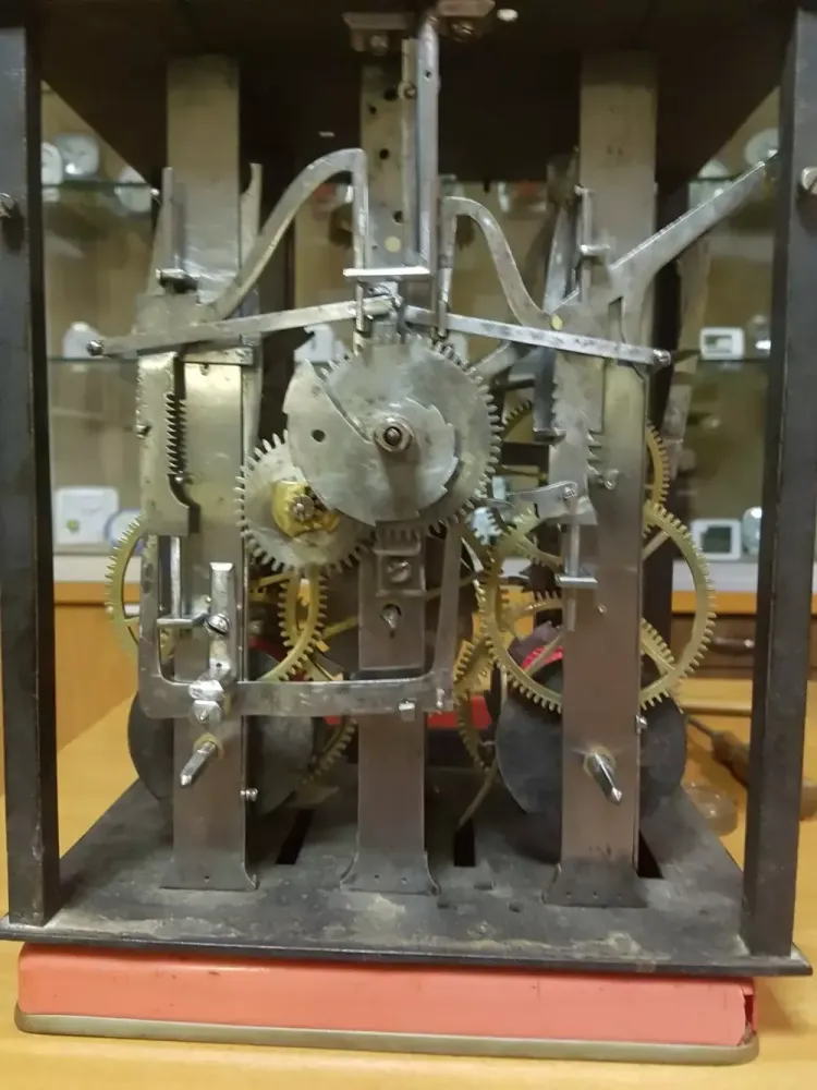 Réparation de pendule près de Beaune